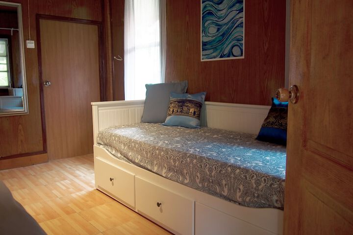 Room 43 of 106