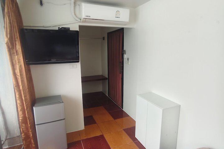 Room 16 of 55