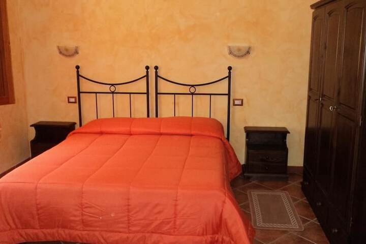 Room 4 of 41