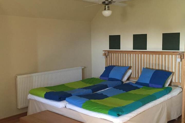 Room 5 of 35
