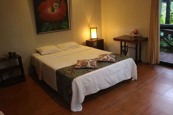 Room 4 of 44