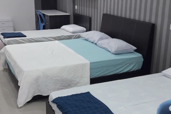Room 2 of 12
