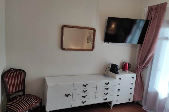 Room 8 of 45