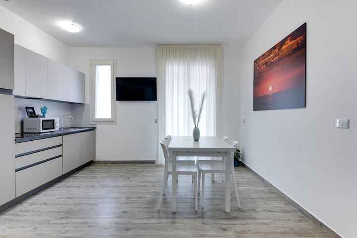 Room 30 of 74