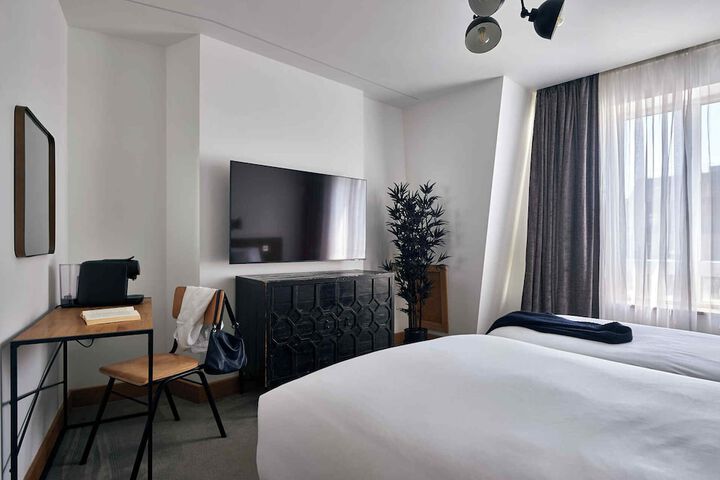 Room 14 of 47