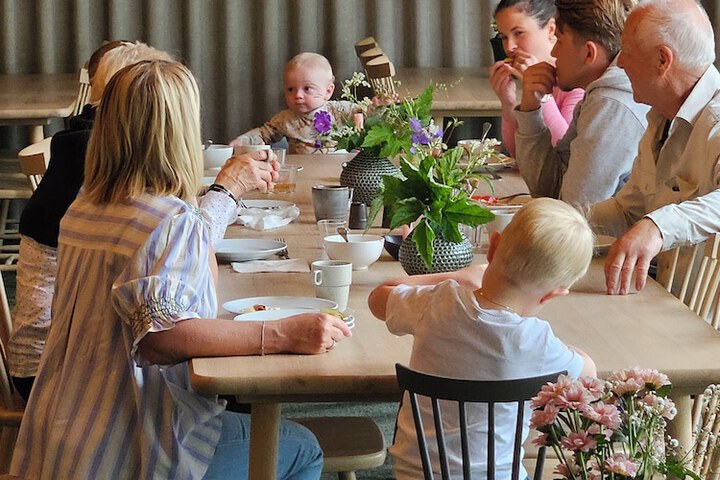Dining 49 of 74