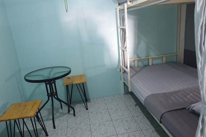 Room 17 of 43
