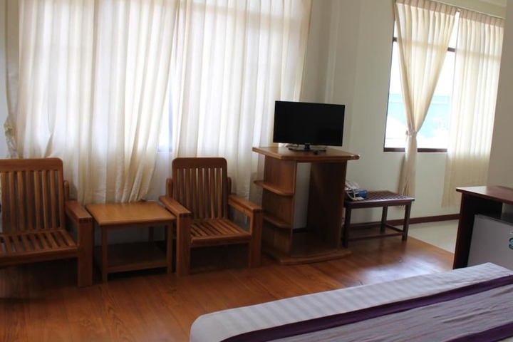 Room 8 of 55
