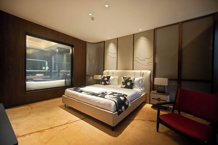Room 58 of 148