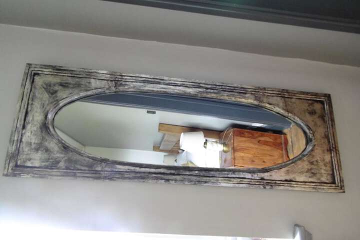Room 7 of 10