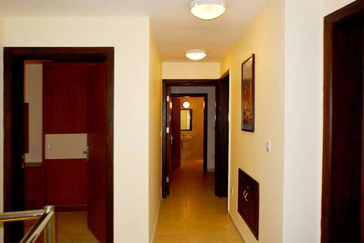Ballroom/Hall 41 of 45
