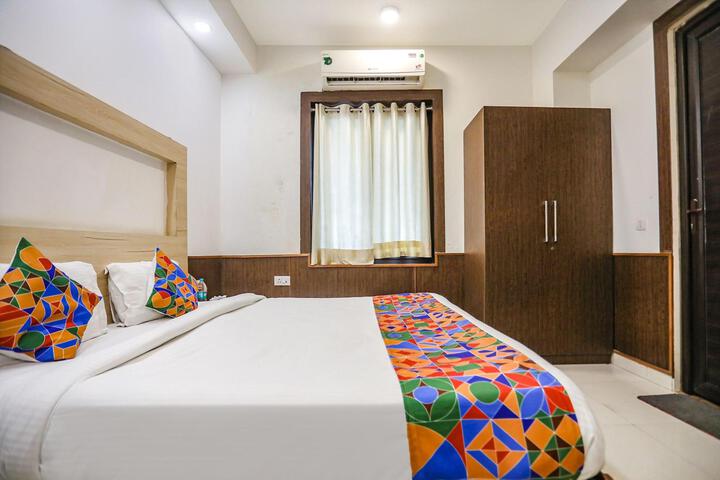 Room 26 of 39