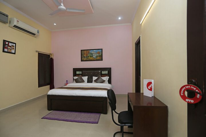 Room 12 of 14