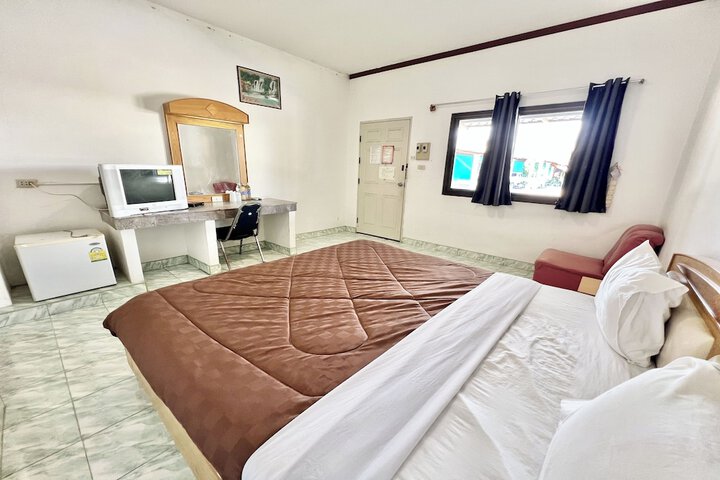 Room 52 of 78