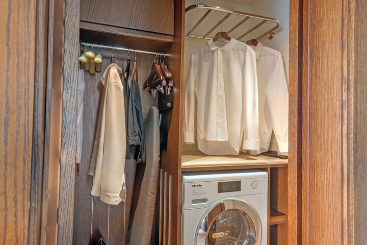 Laundry 43 of 109