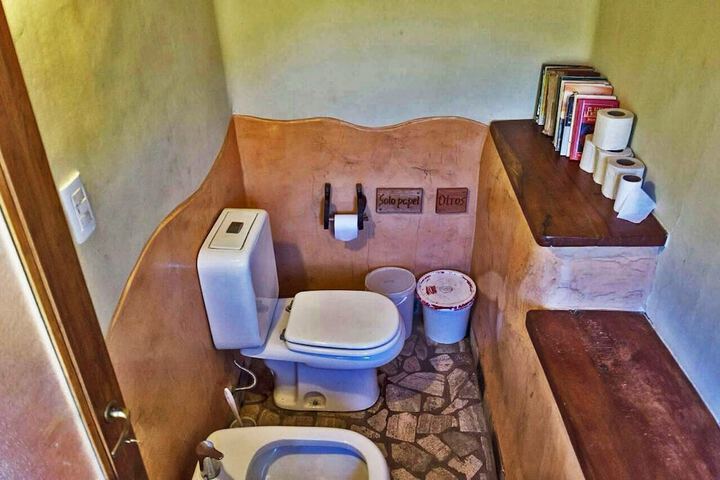 Room 18 of 31