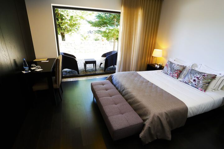Room 2 of 60