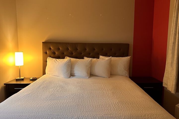 Room 14 of 65