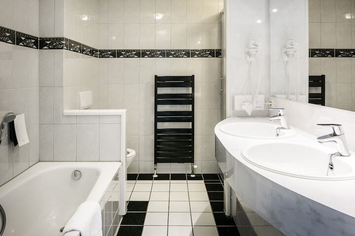 Clean Restrooms