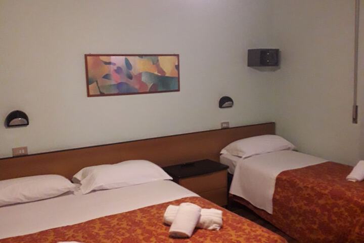 Room 6 of 55