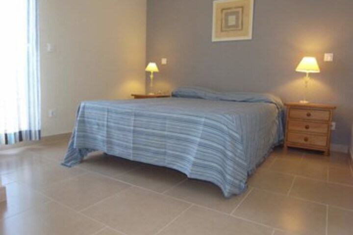 Room 9 of 22