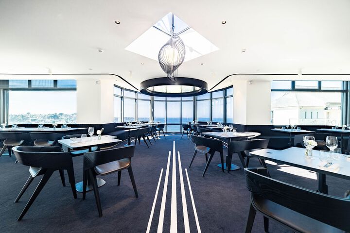 Dining 59 of 78