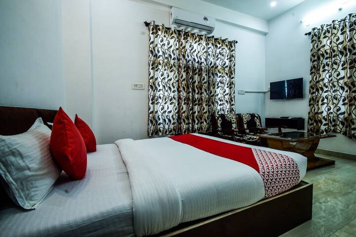 Room 5 of 18