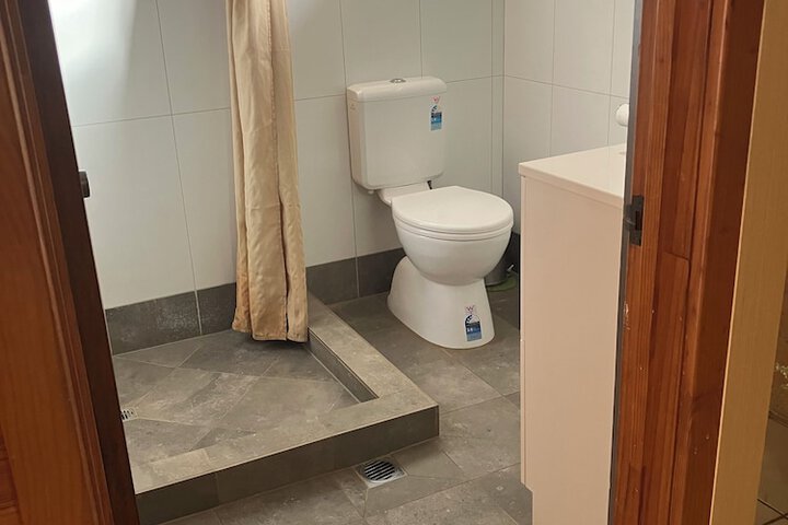 Room 12 of 22