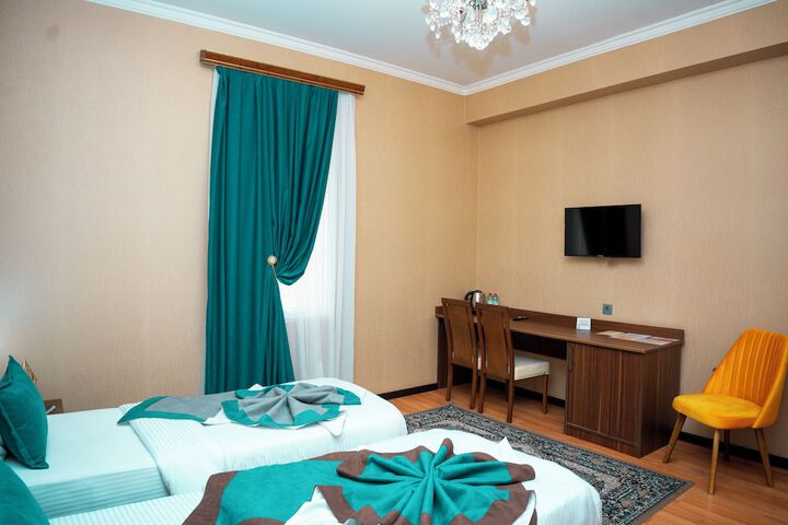 Room 28 of 113