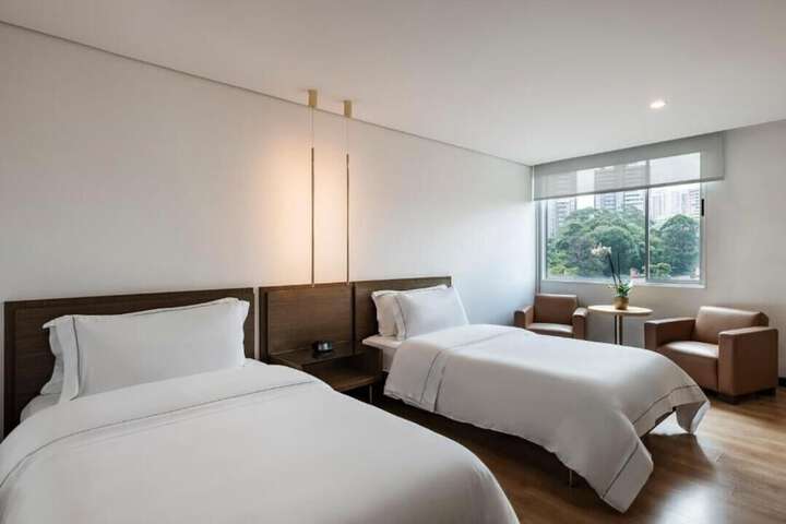 Room 22 of 75