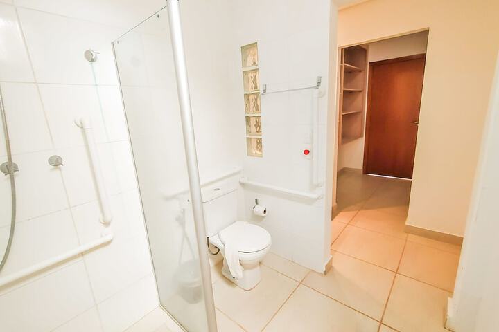 Room 44 of 145