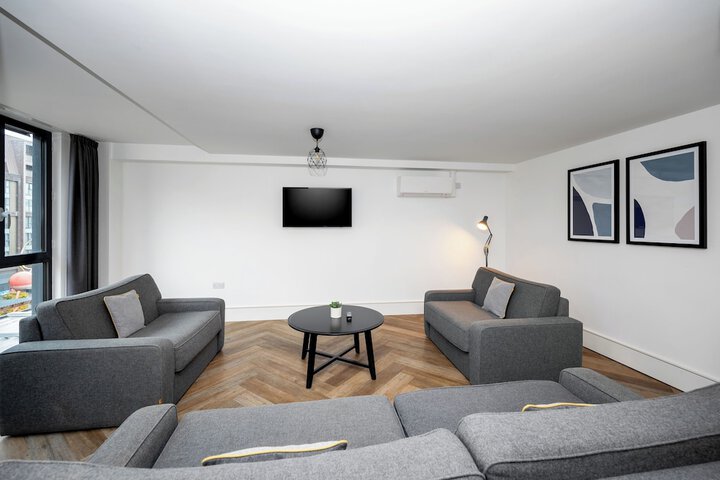 Room 39 of 62