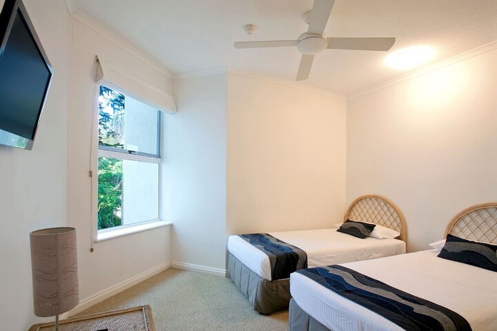 Room 16 of 120