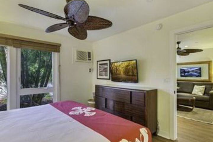 Room 9 of 21