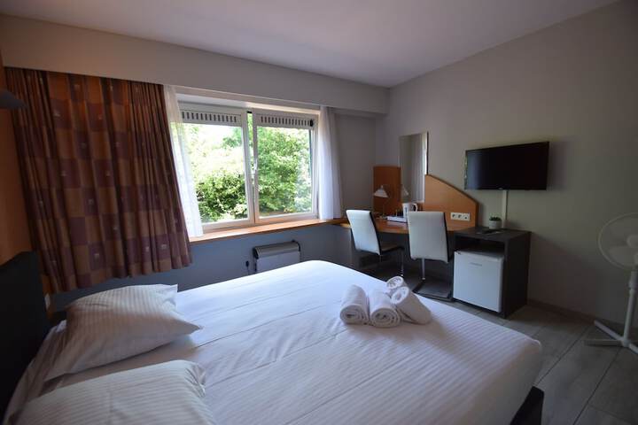 Room 30 of 75