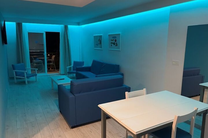 Room 37 of 67
