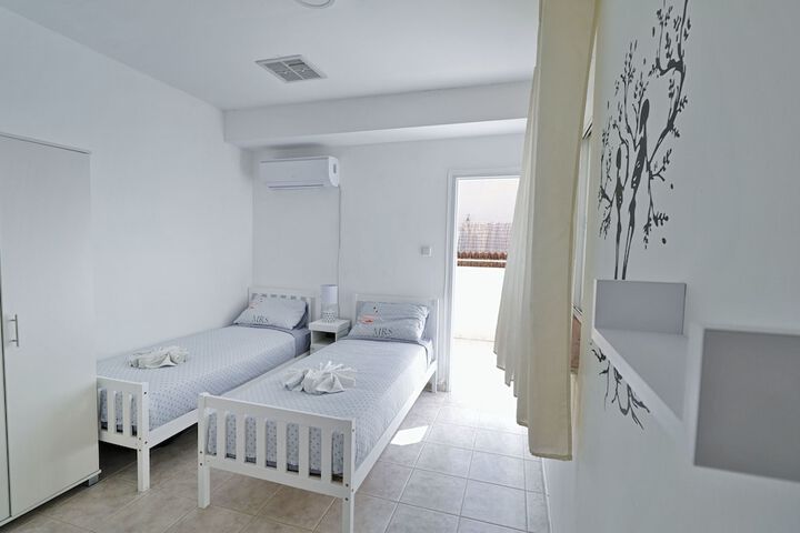 Room 15 of 70