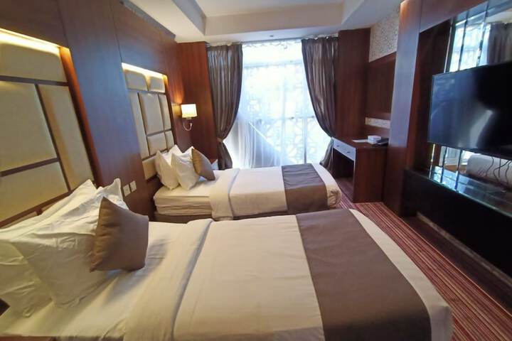 Room 26 of 61