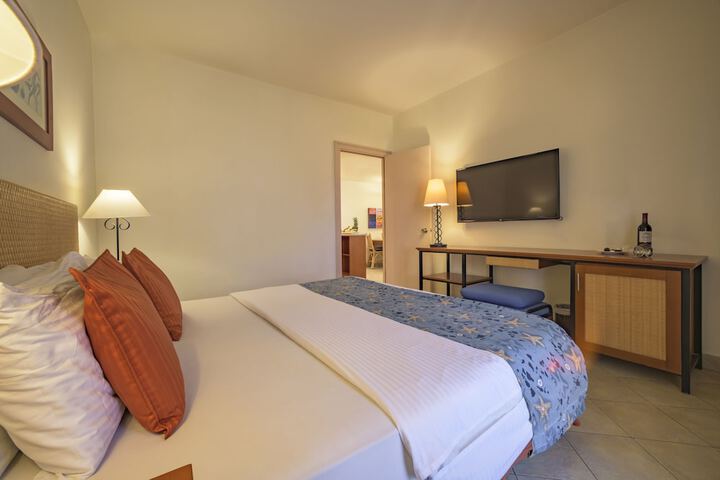Room 10 of 63