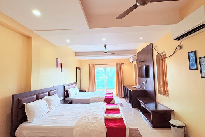 Room 30 of 77