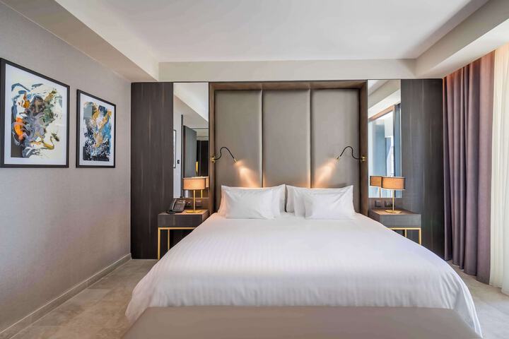 Room 19 of 115