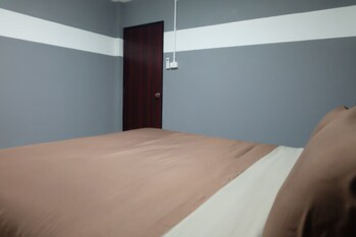 Room 13 of 23