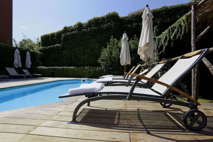 Pool 68 of 115
