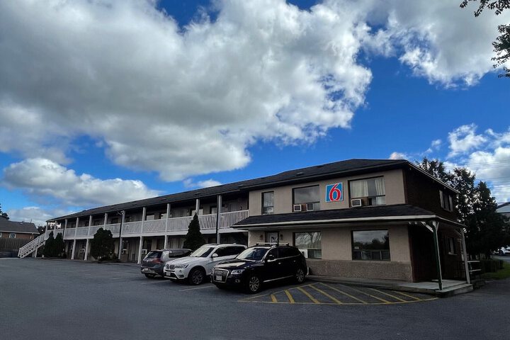 Motel 6 Campbellford ON