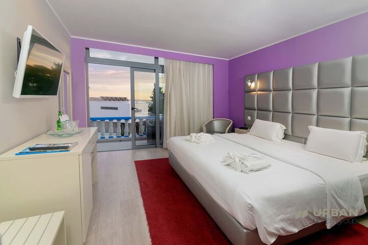 Room 10 of 69