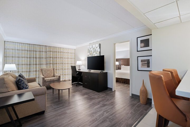 Room 11 of 85