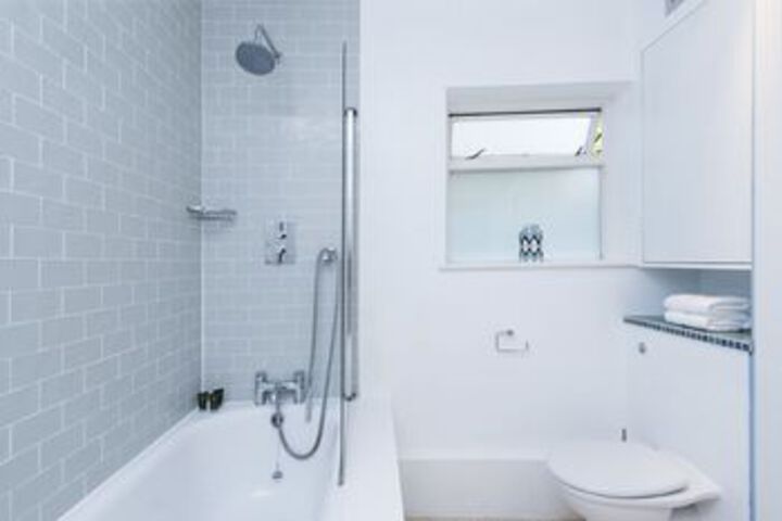 Room 4 of 22