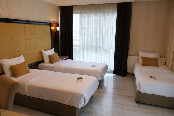 Room 7 of 70