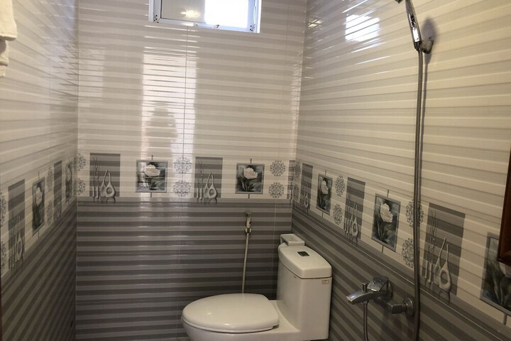Room 21 of 25