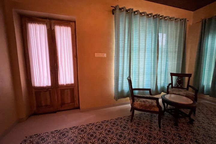 Room 16 of 70